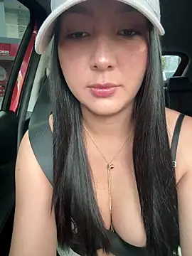 licky lu online show from 18, 4, 2026