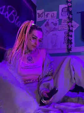 BlazyKitsune- online show from 21, 4, 2026