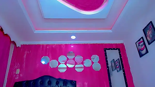 TiffanyMackensyy online show from 22, 12, 2025