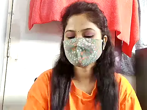 Snapshot of samosa73 chatting on 15, 11, 2025 samosa73 online show from 15, 11, 2025