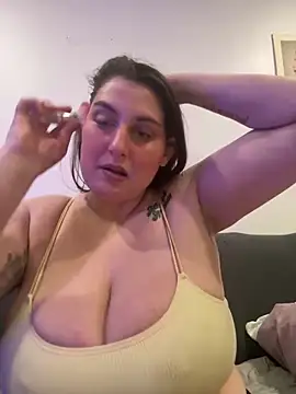 Snapshot of delinadelray chatting on 8, 3, 2025 delinadelray online show from 8, 3, 2025