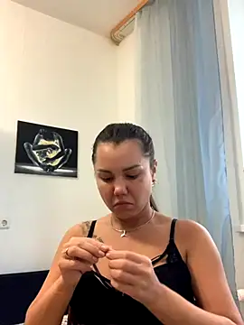 MiraMiss online show from 9, 11, 2025