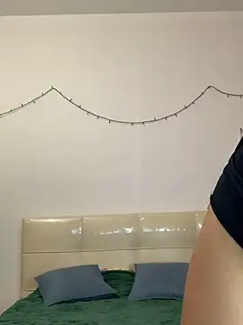 Snapshot of MiraMiss chatting on 2, 2, 2026 MiraMiss online show from 2, 2, 2026