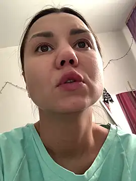 Snapshot of MiraMiss chatting on 3, 3, 2026 MiraMiss online show from 3, 3, 2026