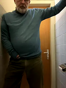 Snapshot of dragondriver chatting on 6, 12, 2024 dragondriver online show from 6, 12, 2024