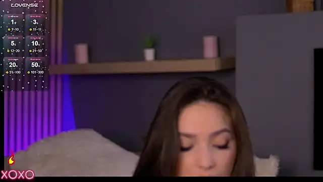 VixenAmour online show from 4, 2, 2025