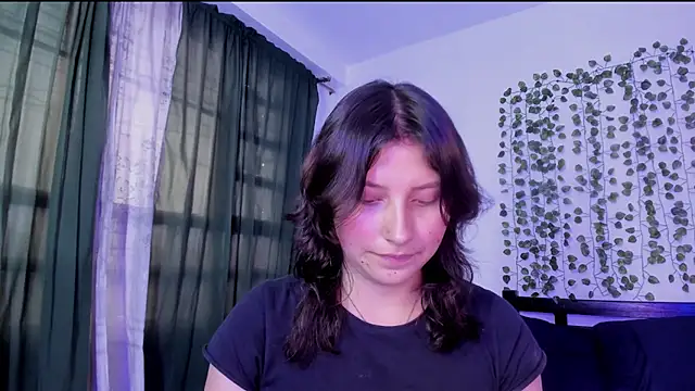 Noellesable online show from 10, 1, 2025