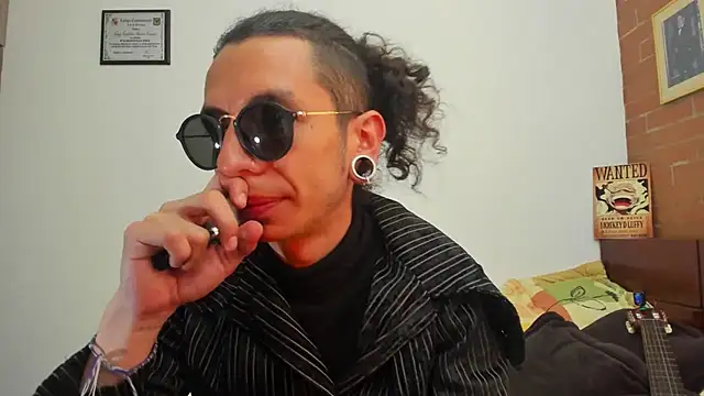 Mugiwara666 online show from 17, 2, 2025