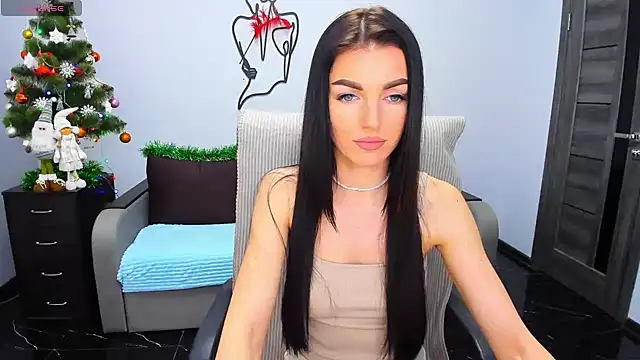 Angelina Clarks online show from 28, 12, 2024