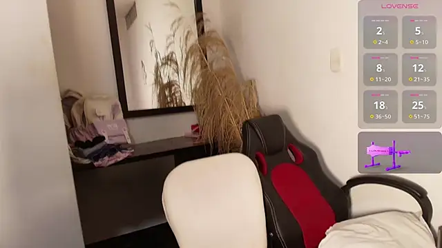 Hanna19  online show from 28, 1, 2025