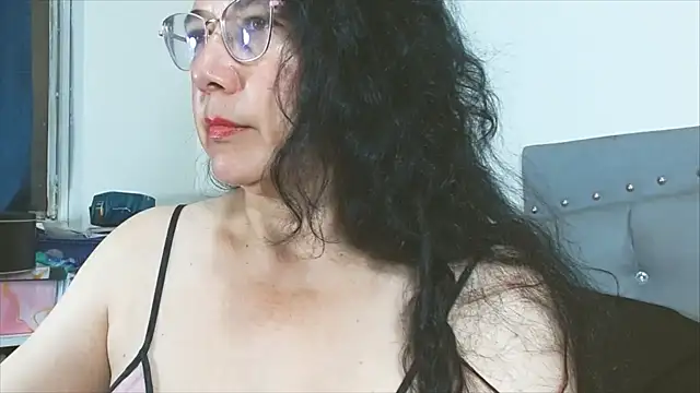 maturepriscila online show from 1, 4, 2026