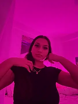 lissa yasemin online show from 4, 12, 2024