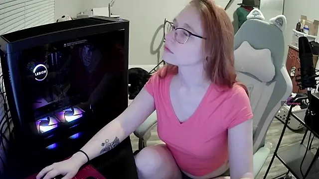 LilyFoxxx online show from 7, 11, 2025