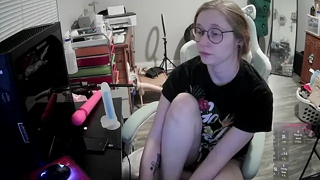 LilyFoxxx online show from 13, 2, 2026