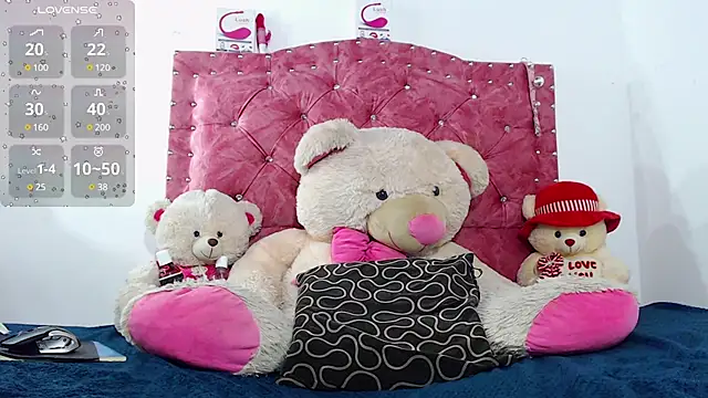 Snapshot of BIG_cockpether chatting on 5, 1, 2025 BIG cockpether online show from 5, 1, 2025