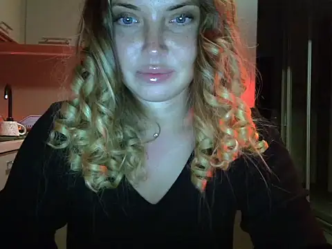 Snapshot of Lucky_Anna chatting on 24, 12, 2024 Lucky Anna online show from 24, 12, 2024