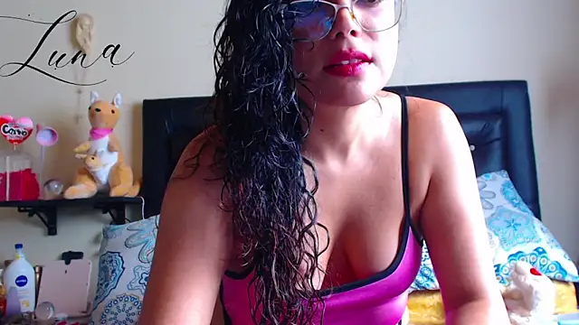 Lunavega1 online show from 5, 6, 2026