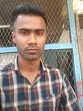 Skinny Bigass 23 online show from 19, 3, 2026