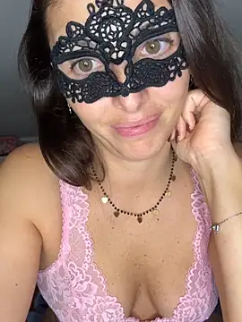 Snapshot of LeMagique- chatting on 28, 9, 2025 LeMagique- online show from 28, 9, 2025