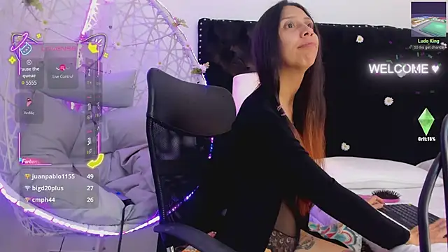 Snapshot of Goddess__Lilith chatting on 13, 11, 2025 Goddess Lilith online show from 13, 11, 2025