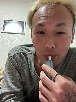 Snapshot of kouji8800 chatting on 10, 1, 2025 kouji8800 online show from 10, 1, 2025