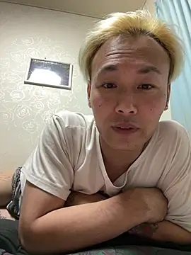 Snapshot of kouji8800 chatting on 15, 1, 2025 kouji8800 online show from 15, 1, 2025