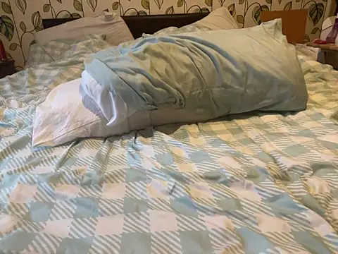 iveedie017 online show from 4, 12, 2024