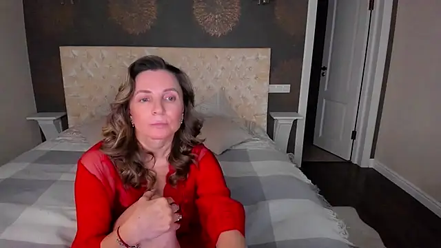 Snapshot of AllisonWilliams chatting on 15, 12, 2024 AllisonWilliams online show from 15, 12, 2024