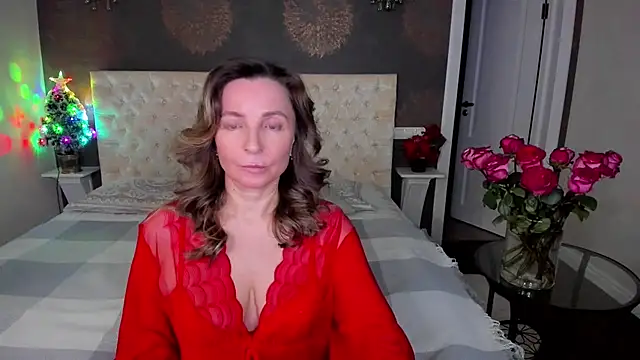 Snapshot of AllisonWilliams chatting on 5, 1, 2025 AllisonWilliams online show from 5, 1, 2025