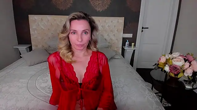 Snapshot of AllisonWilliams chatting on 9, 9, 2025 AllisonWilliams online show from 9, 9, 2025