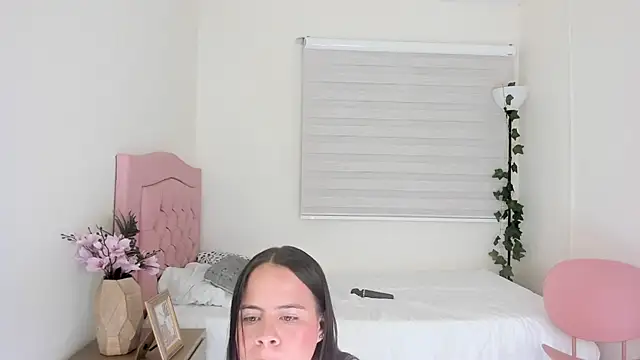 Jessi powel online show from 4, 4, 2026