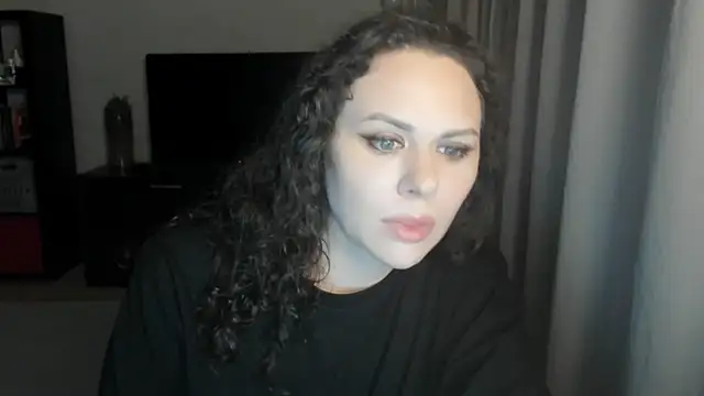 Snapshot of MollyCheiz chatting on 17, 6, 2026 MollyCheiz online show from 17, 6, 2026