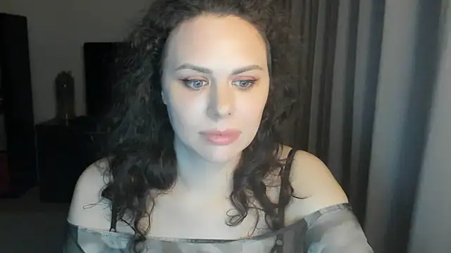 Snapshot of MollyCheiz chatting on 28, 6, 2026 MollyCheiz online show from 28, 6, 2026