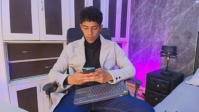 Snapshot of wagz chatting on 24, 6, 2026 wagz online show from 24, 6, 2026