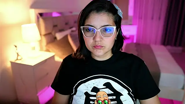 Camilaa bueno online show from 16, 3, 2025