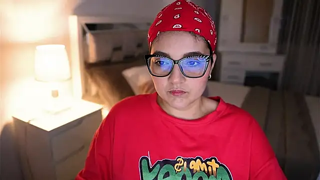 Camilaa bueno online show from 17, 10, 2025