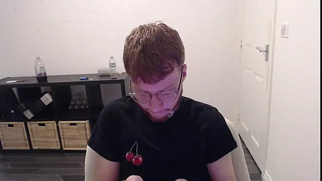 PrettyGinger online show from 3, 12, 2024