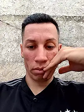 Snapshot of FlacoDani chatting on 23, 10, 2025 FlacoDani online show from 23, 10, 2025