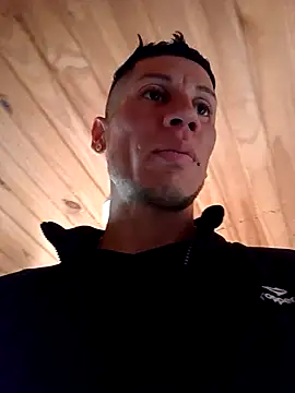 Snapshot of FlacoDani chatting on 8, 11, 2025 FlacoDani online show from 8, 11, 2025