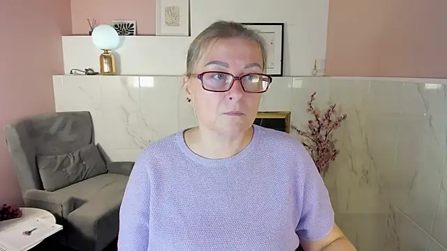 AlexandraKind online show from 19, 9, 2025