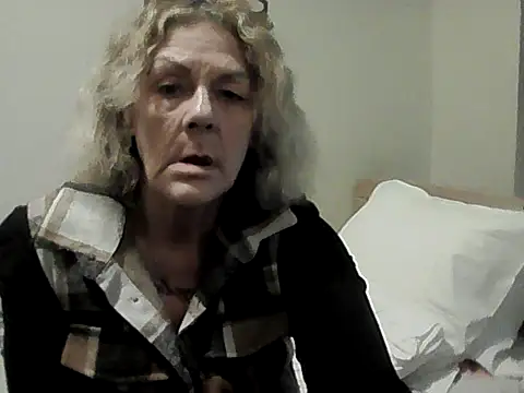 housewife shantie online show from 16, 3, 2026