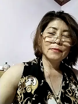 Snapshot of Baby-tits2024 chatting on 3, 3, 2025 Baby-tits2024 online show from 3, 3, 2025
