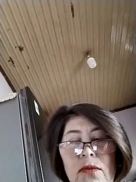 Snapshot of Baby-tits2024 chatting on 16, 9, 2025 Baby-tits2024 online show from 16, 9, 2025