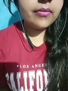 Snapshot of Love-Veronica chatting on 15, 5, 2026 Love-Veronica online show from 15, 5, 2026