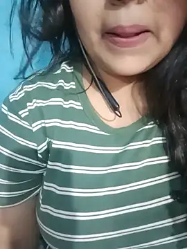 Snapshot of Love-Veronica chatting on 23, 5, 2026 Love-Veronica online show from 23, 5, 2026