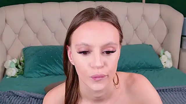 RebeccaMartons online show from 5, 7, 2026