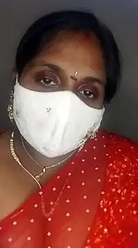 Snapshot of Sexy_Radhikaa chatting on 17, 3, 2025 Sexy Radhikaa online show from 17, 3, 2025