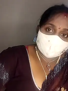 Snapshot of Sexy_Radhikaa chatting on 19, 3, 2025 Sexy Radhikaa online show from 19, 3, 2025