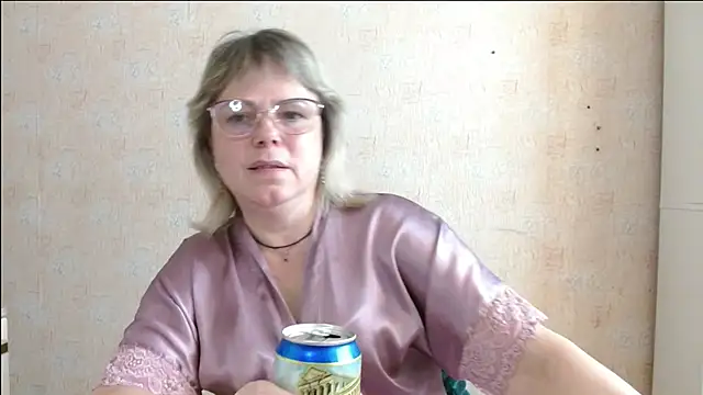 Snapshot of sweetsunset11 chatting on 11, 6, 2026 sweetsunset11 online show from 11, 6, 2026