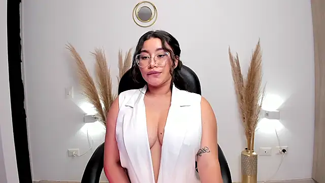 leylaclintonxx online show from 22, 12, 2024